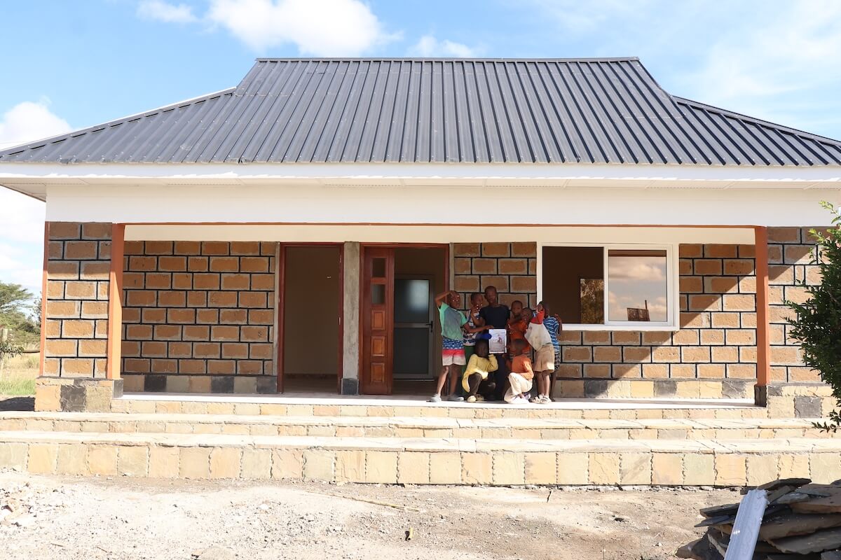 Mfalme Mtoto House Rafiki Mwema